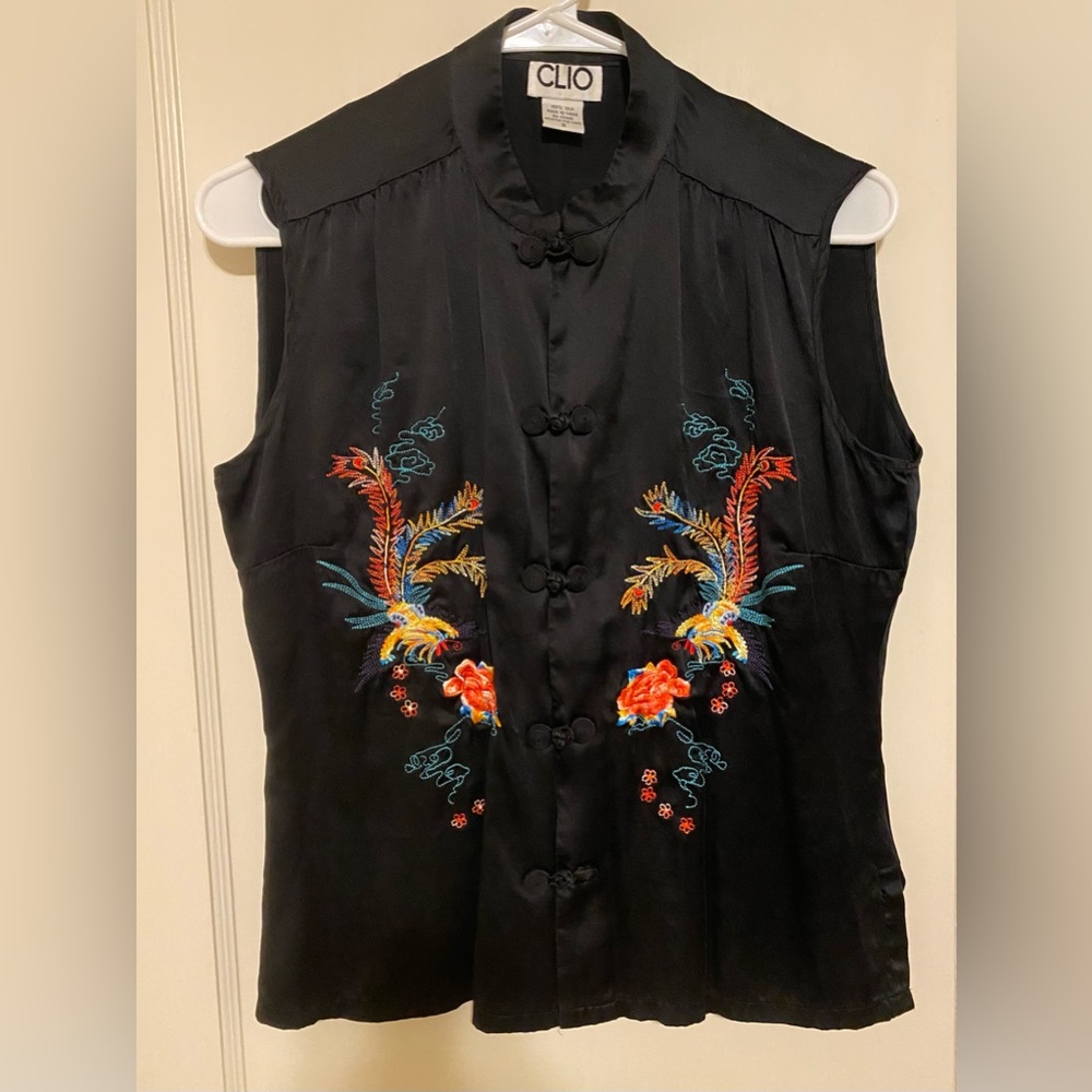 Vintage Clio 100% silk embroidered